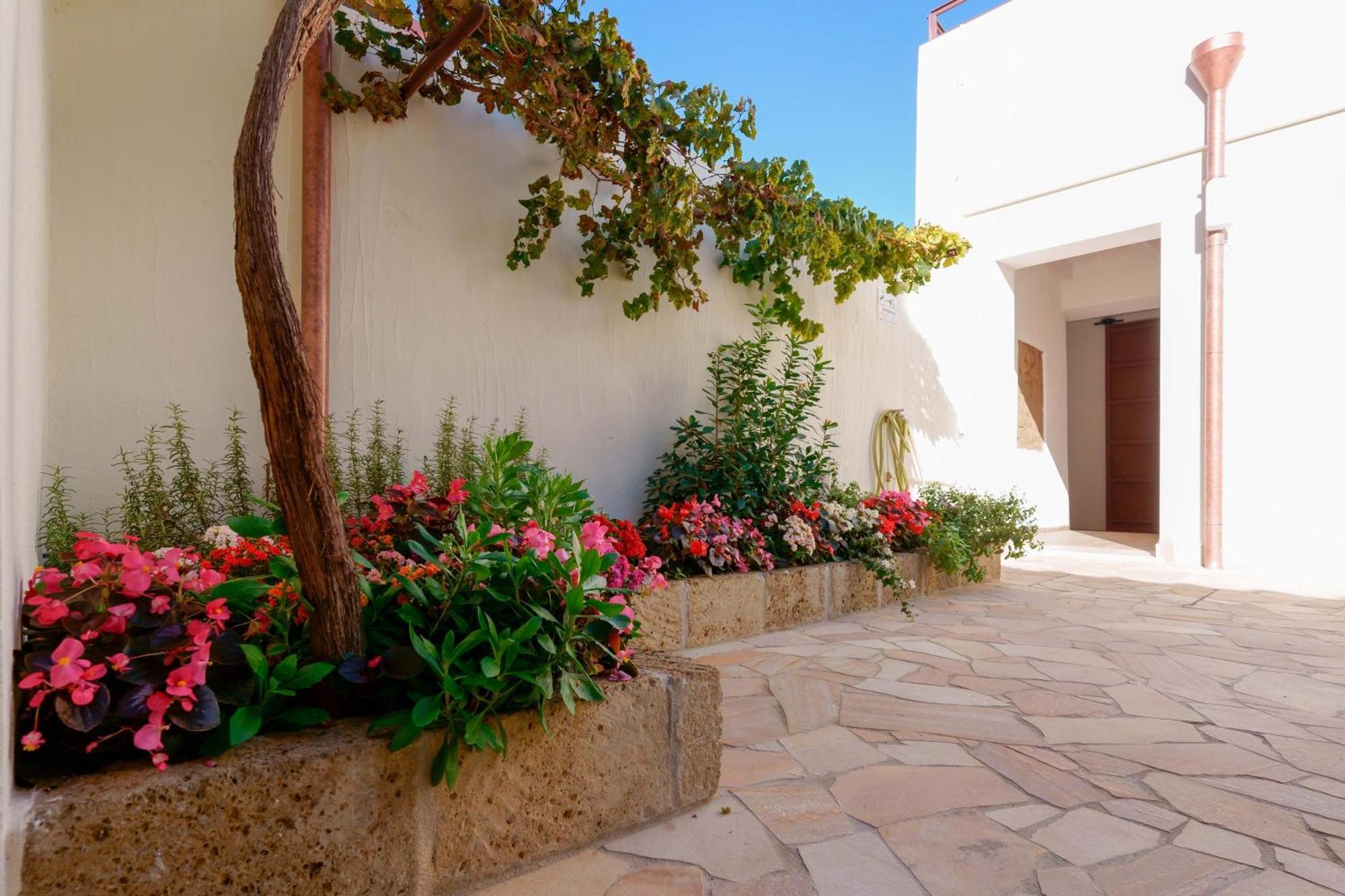 Guest House Deidda - Ts Rooms B&B San Sperate Kültér fotó